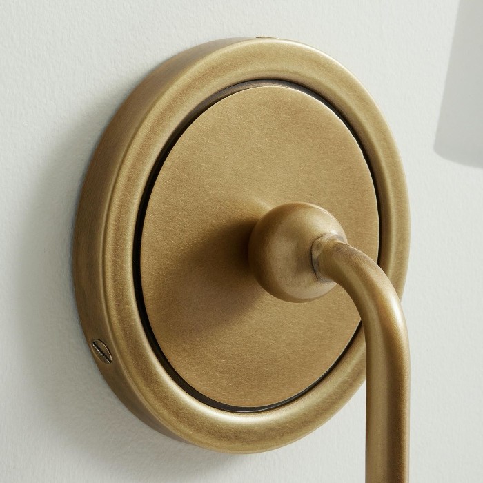 Applique Serena Elegant Swoop Arm - Lampada da parete moderna con paralume in tessuto per corridoio e camera da letto HL1952