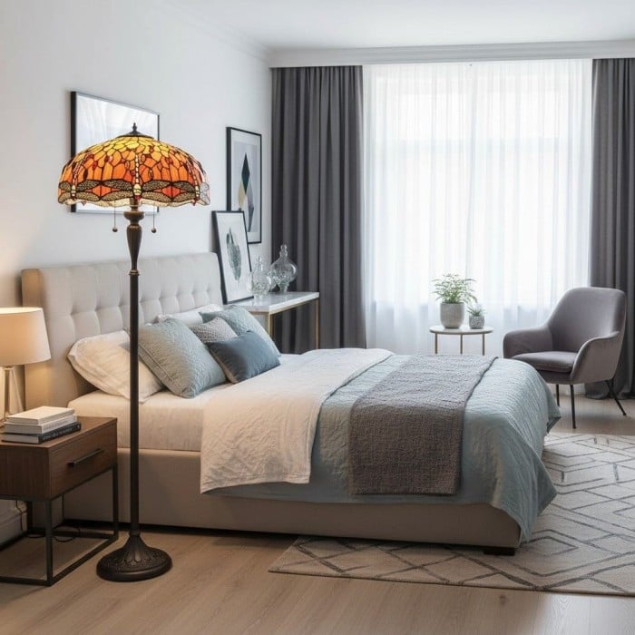 TF Dragonfly Motif Floor Lamp - Vintage Stained-Glass for Living Rooms HL2130