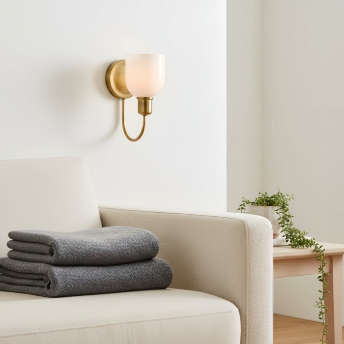 Applique da parete Tracian - Braccio curvo con paralume in vetro o lino per camera da letto HL1953