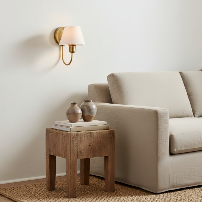 Applique da parete Tracian - Braccio curvo con paralume in vetro o lino per camera da letto HL1953