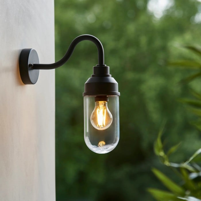 Aplique de pared contemporáneo para exterior Trevanta: farol minimalista para entradas y fachadas HL2106