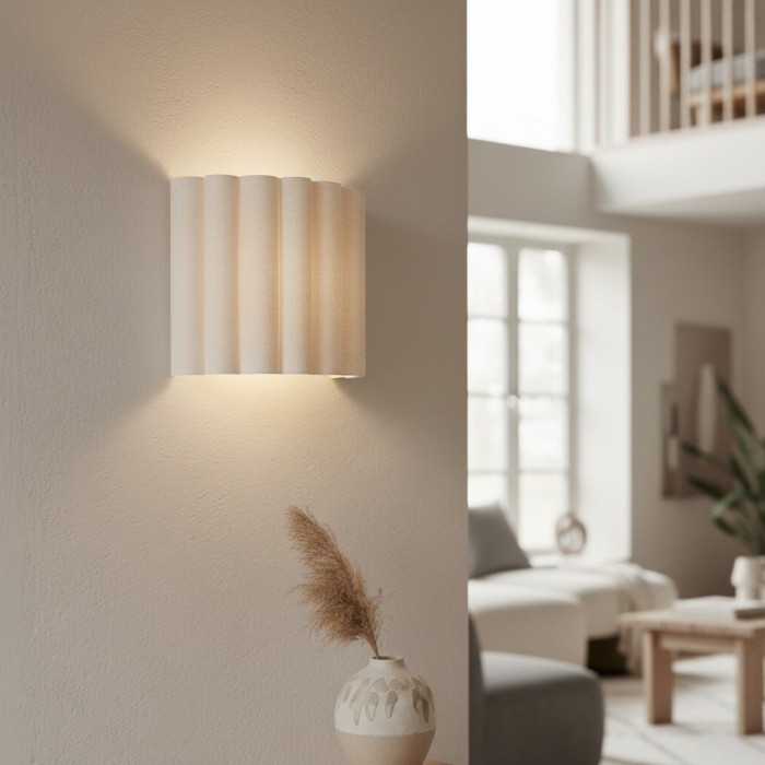 Applique da parete Velura Linen Fold - Tessuto con design plissettato morbido, illuminazione ambientale per camera da letto o