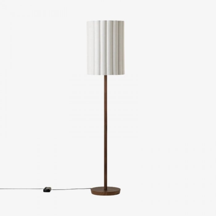 Lampadaire Linbron en bois de noyer avec abat-jour en lin cannelé - Décoration intérieure moderne et naturelle HL1915