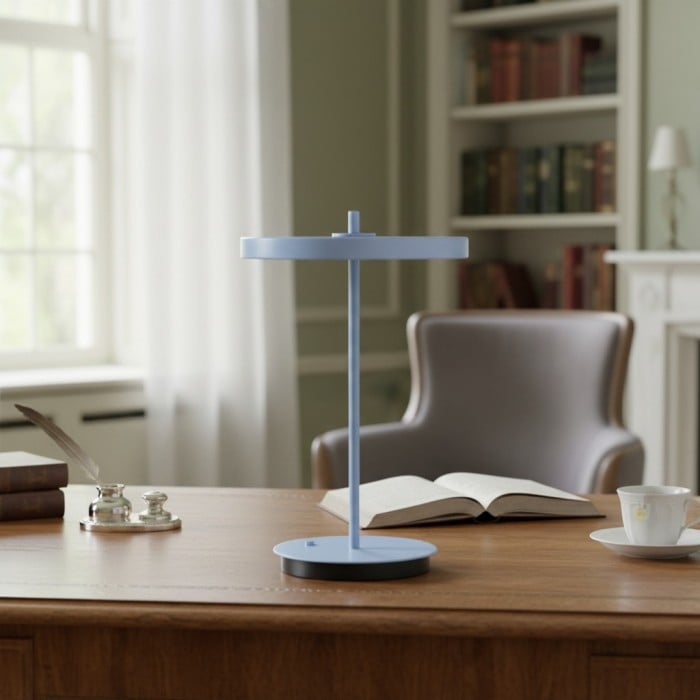 Astris Moderne Minimalistische Metalen Tafellamp met Zachte LED-verlichting voor Woonkamer en Kantoor HL2360