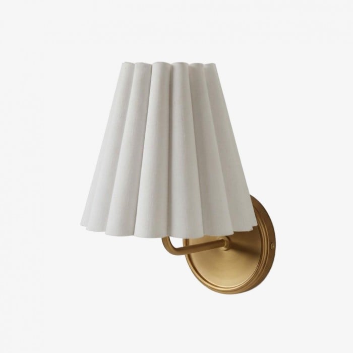 Ruffmeto stoffen wandlamp – met geplooide details op een sculpturaal metalen frame voor studeerkamer of hal HL2279