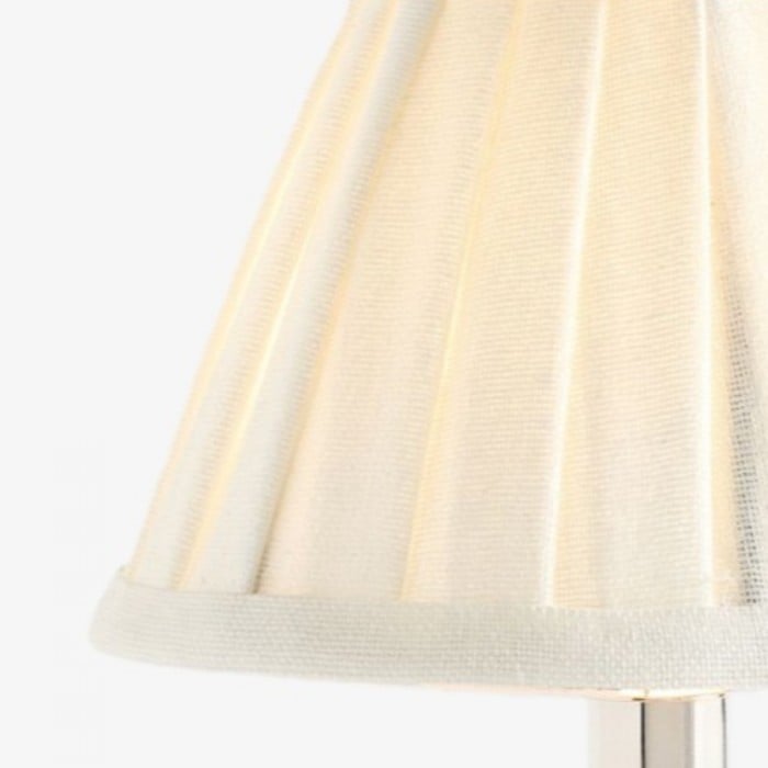 Bezprzewodowa lampa stołowa Trova o rzeźbiarskiej sylwetce – nowoczesne, przenośne oświetlenie do salonów i sypialni HL2391