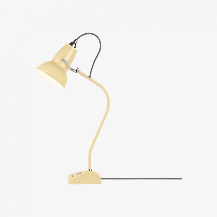 Lampa stołowa Modryx Mini – podstawa piramidy, klasyczny design do domu HL2354