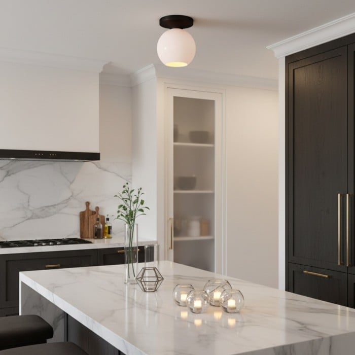 Lampada da soffitto moderna Sevion Globe - Illuminazione per bagno con paralume in vetro di lusso, resistente all'umidità