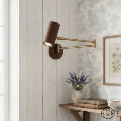 Verstelbare wandlamp met cilindervormige zwenkarm van hout en ijzer HL1085