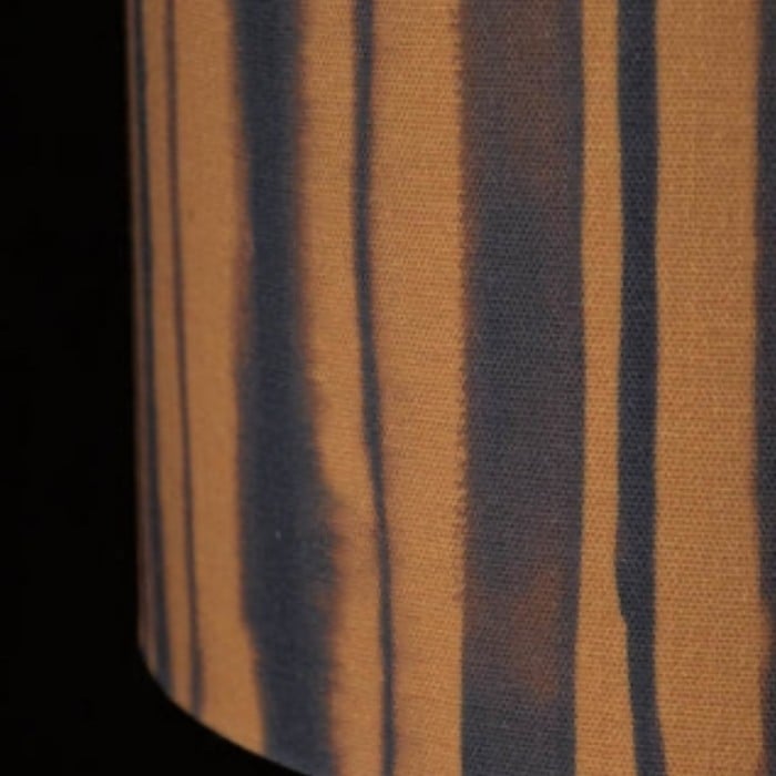 Lampa podłogowa Blendra Modern z abstrakcyjnym nadrukiem – stylowa oprawa o wyjątkowym wzornictwie do salonów i biur HL2526