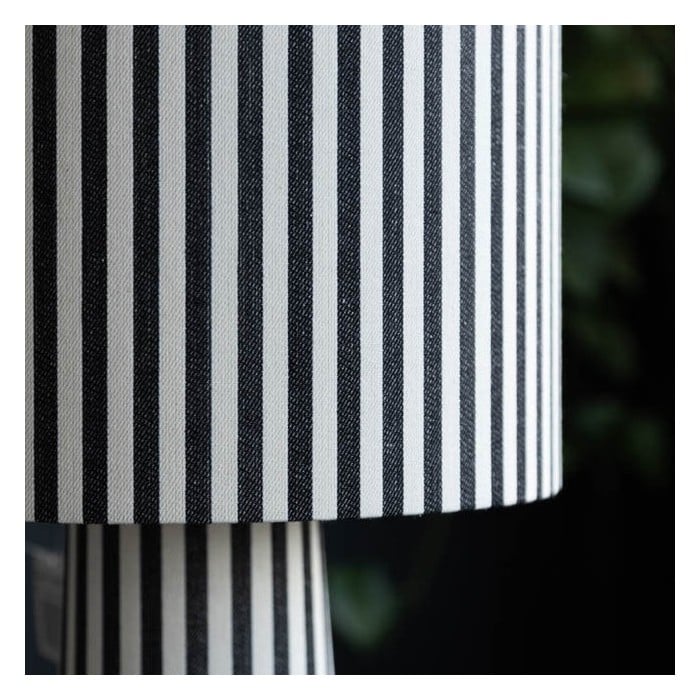 Lampa podłogowa Blendra Modern z abstrakcyjnym nadrukiem – stylowa oprawa o wyjątkowym wzornictwie do salonów i biur HL2526