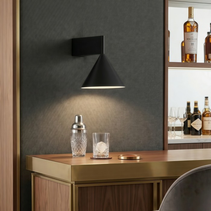 Lámpara de pared cónica de metal Metorq - Iluminación decorativa minimalista de diseño geométrico para pasillo HL2550