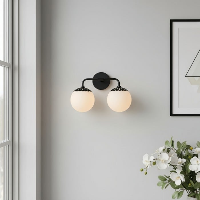 Lámpara de pared Vinbrea con globo de cristal - Lámpara minimalista de brazo curvo para salón HL2534