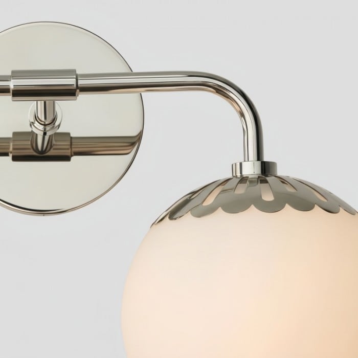 Lámpara de pared Vinbrea con globo de cristal - Lámpara minimalista de brazo curvo para salón HL2534