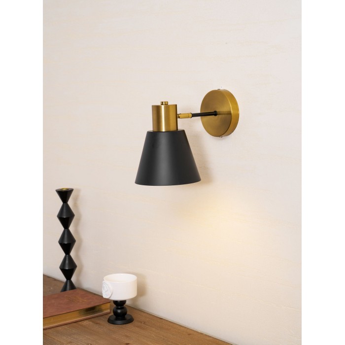 Verstelbare wandlamp met arm HL2926