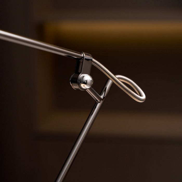 Verstelbare zwarte bureaulamp HL2925