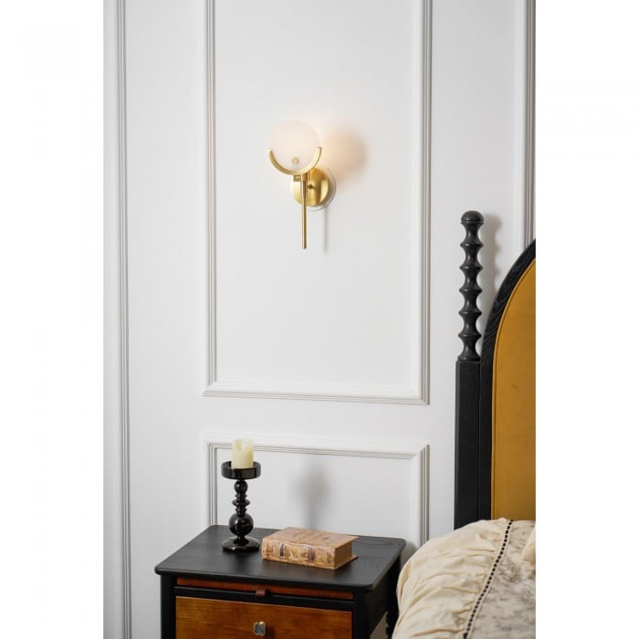 Ava Brass Alabaster Wall Lamp HL2941