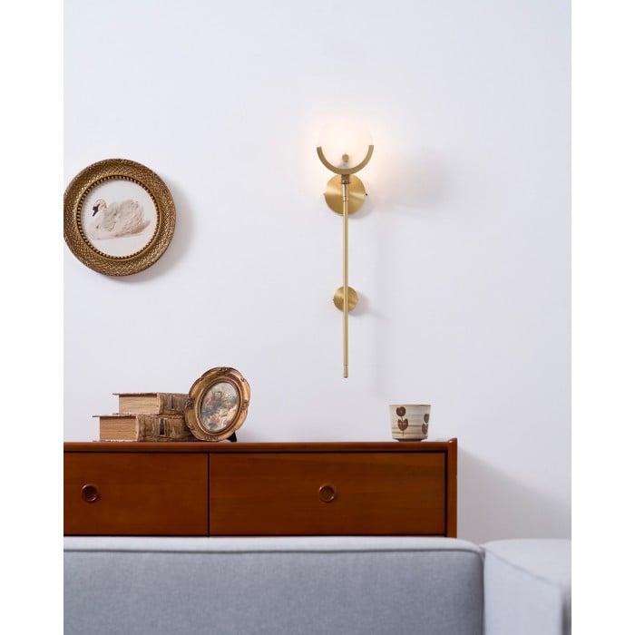 Ava Brass Alabaster Wall Lamp HL2941