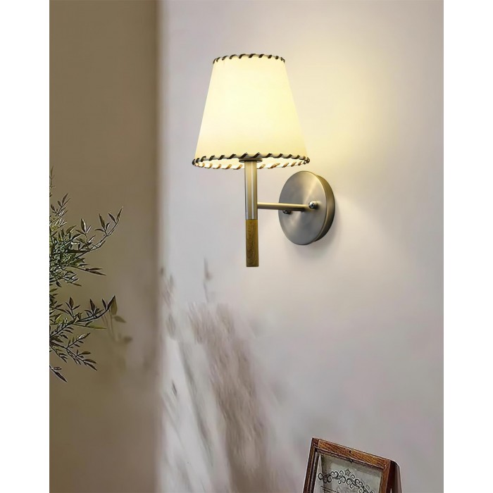 BC2 Wall Lamp HL2621