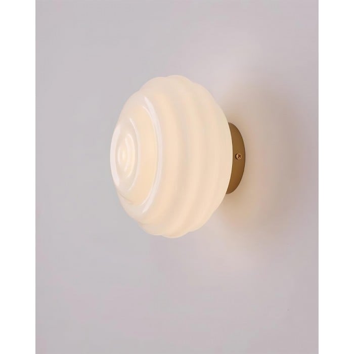 Beverly Wall Light HL2571