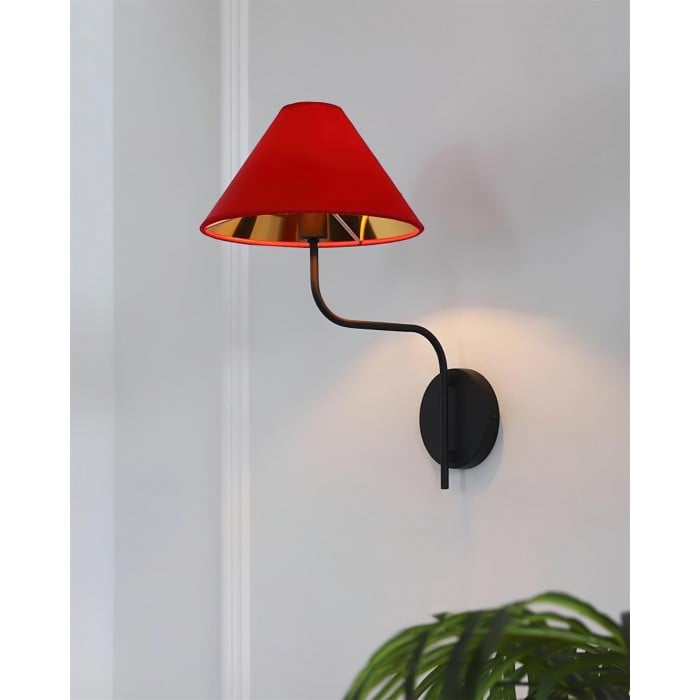 Scharlakenrode wandlamp HL2772