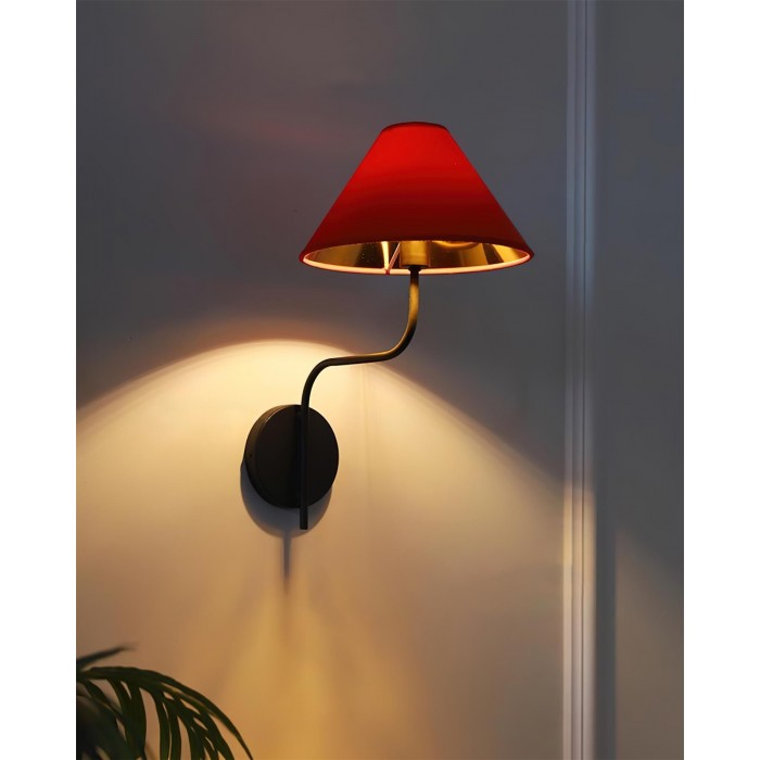 Scharlakenrode wandlamp HL2772