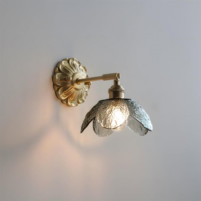 Nacre Petal Wall Lamp HL2879