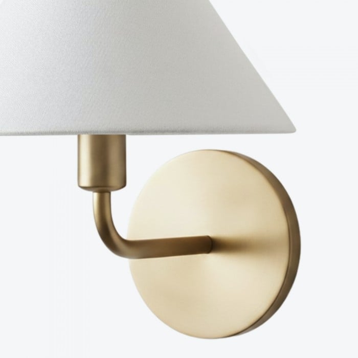 Diora Wall Sconce Light - Modern Brass Fixture with Elegant Shade HL1506