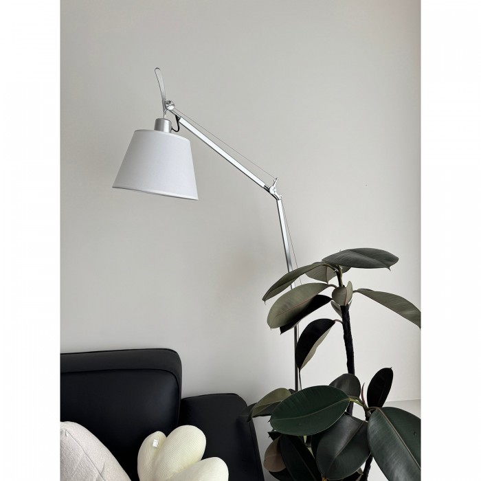 Velthea Stehlampe HL3266