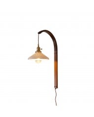 Gebogen walnootkleurige keramische wandlamp met stekker HL3051