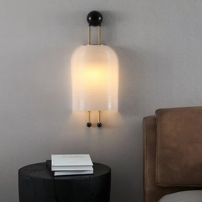 Wandlamp met glazen lantaarn HL3031