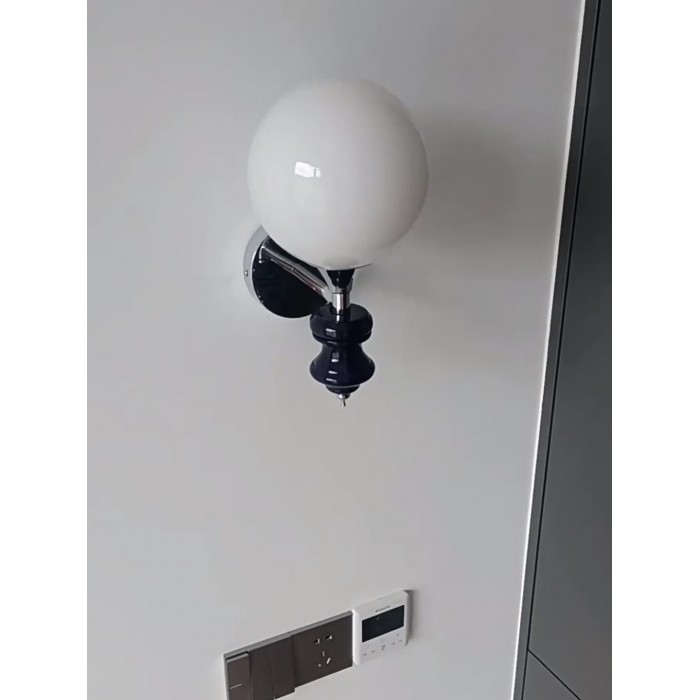 Aplique de pared Timeless Home Conor HL2967