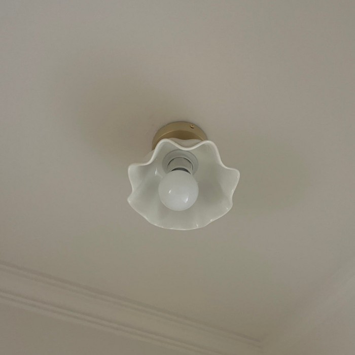 Blossom Glow Mid-Century Ceramic Ceiling Light HL3505
