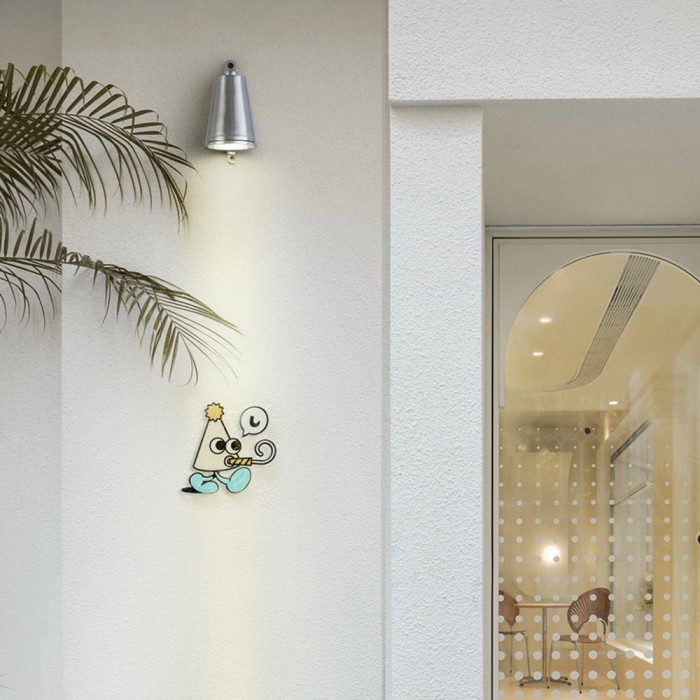 Applique da esterno industriale in metallo a forma di campana, impermeabile IP65, modello HL3429