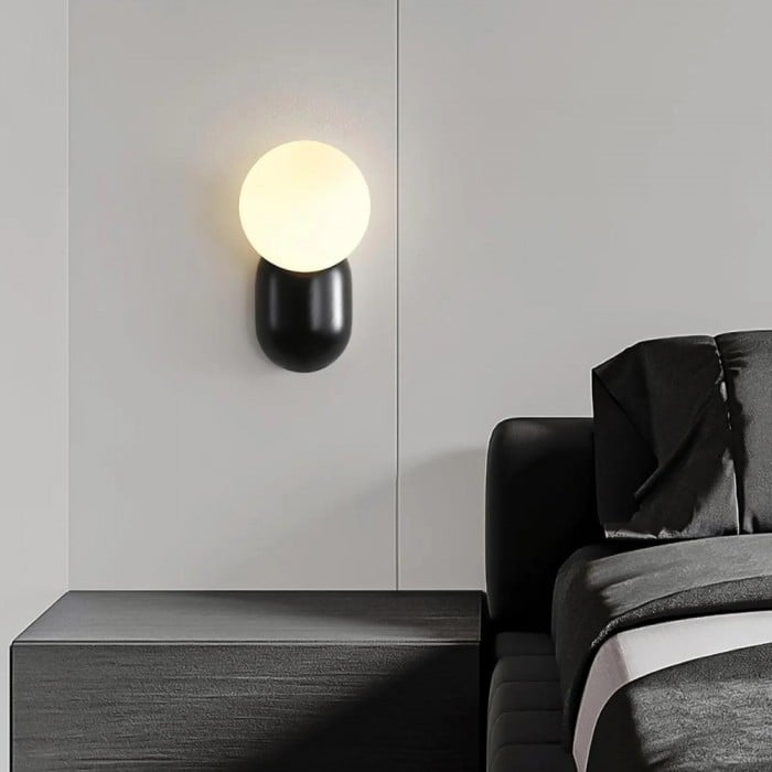 Luma Nordic glazen bolvormige wandlamp HL3337