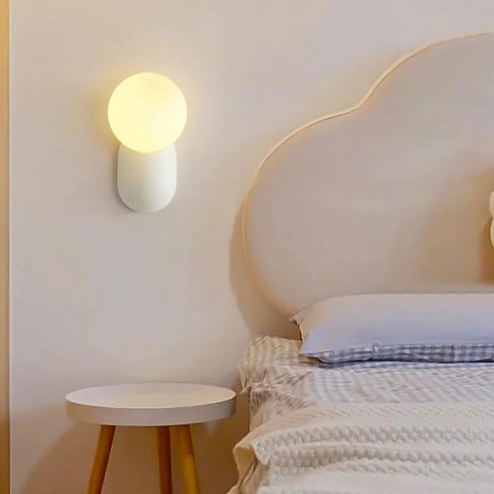 Luma Nordic glazen bolvormige wandlamp HL3337
