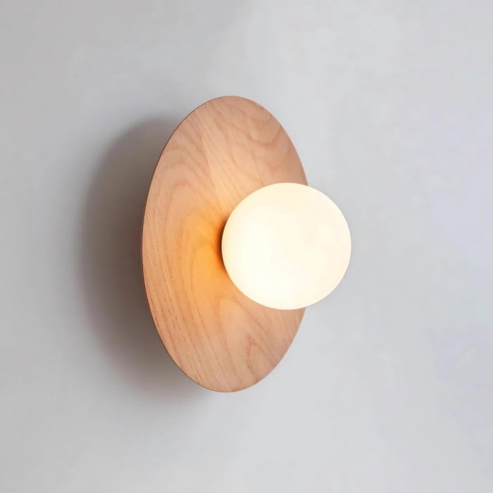 The Serenity Wooden Wall Light HL3334