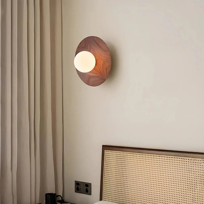 The Serenity Wooden Wall Light HL3334