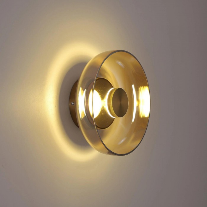 The Shimmering Glow Premium Minimalist Brass Wall Light HL3401