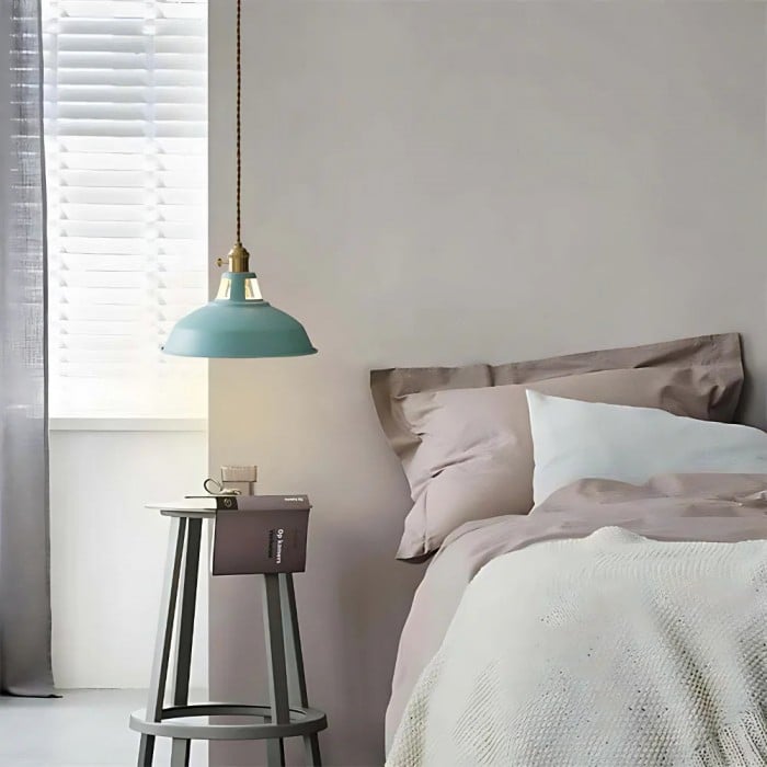 Ponadczasowa klasyczna lampa wisząca HL3388