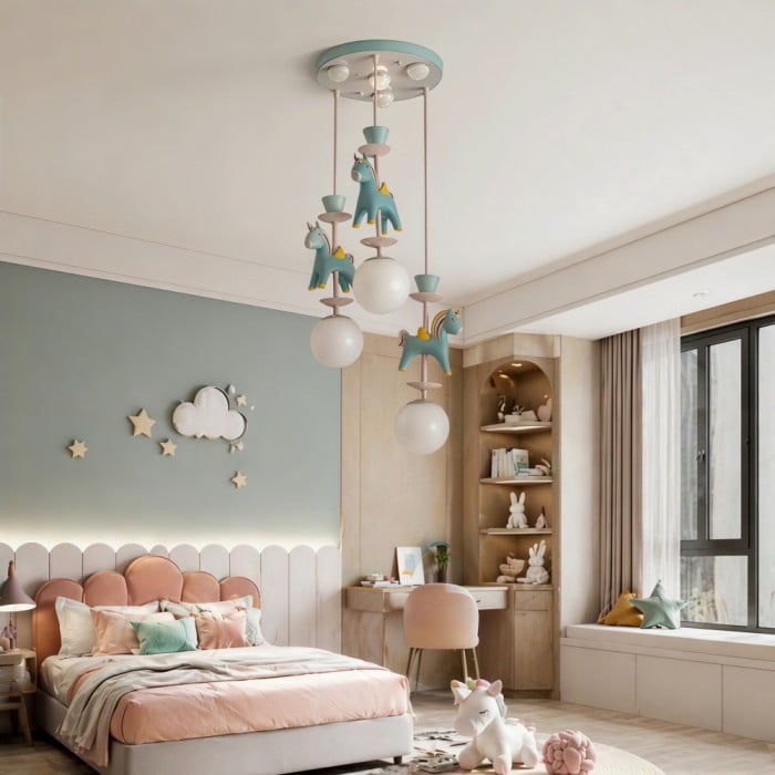 Ljuskrona i flickornas sovrum