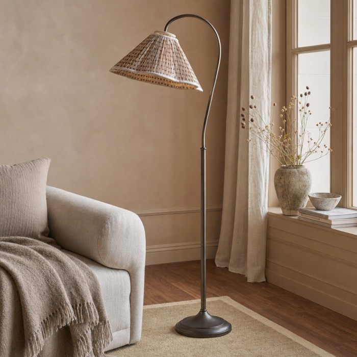 Veslin Elegant Floral Gooseneck Floor Lamp - Floral Linen Shade Lamp for Living Room HL3536