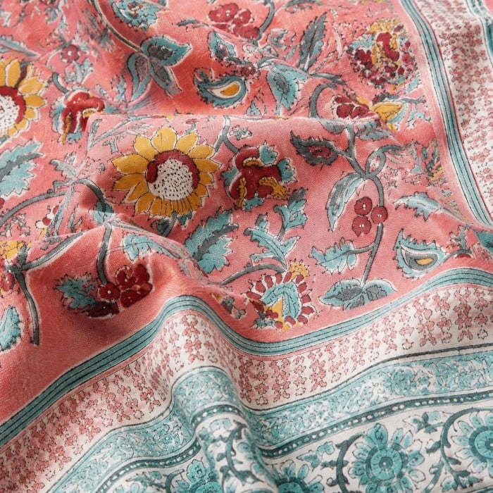 Nappe en lin et coton à motif floral HL4135