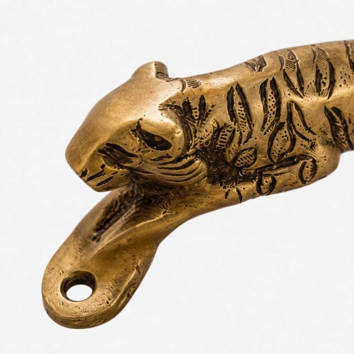 Poignées de porte artisanales en laiton en forme d'animaux HL4079