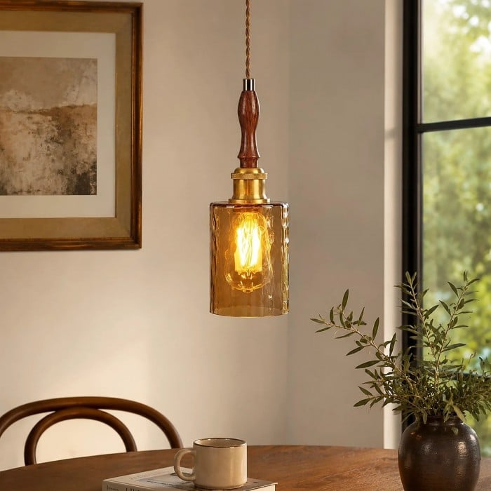 Minimalistyczna lampa wisząca w stylu retro ze szkła HL4080