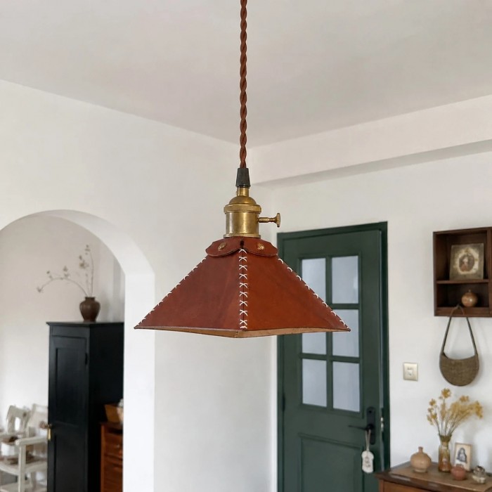 Roodbruine leren piramidevormige hanglamp HL4108