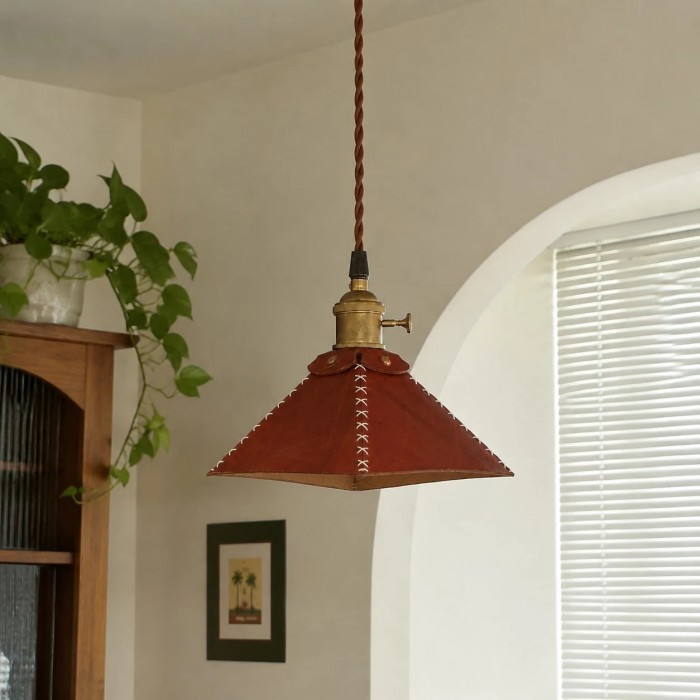 Roodbruine leren piramidevormige hanglamp HL4108