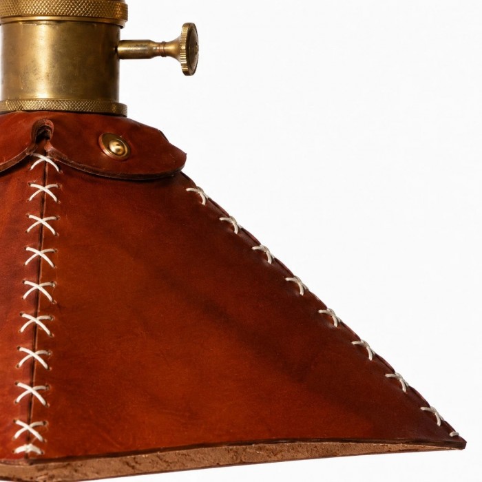 Roodbruine leren piramidevormige hanglamp HL4108