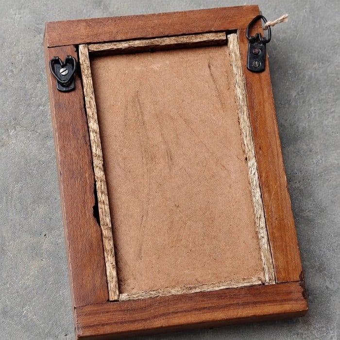 Rustieke wandspiegel met boogvormige uitsparing van gesneden hout HL4090