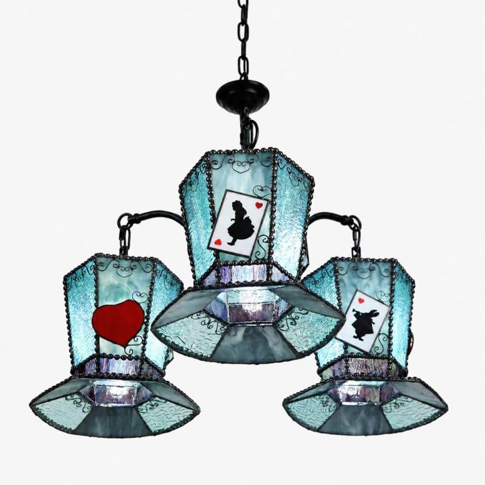 Alice-inspirierter Buntglas-Kronleuchter mit 3 Leuchten HL3827